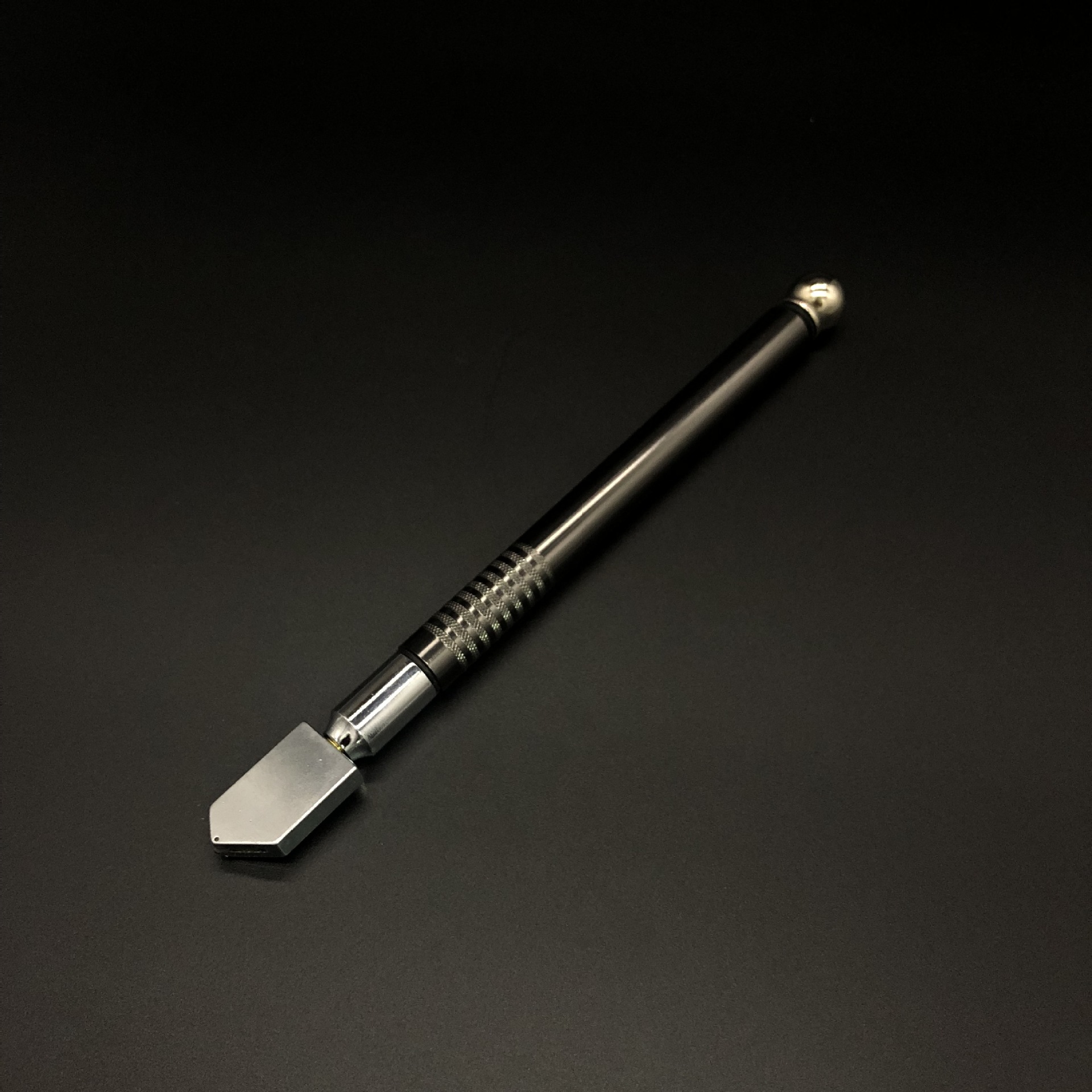 Dao cắt kính thủy tinh