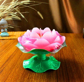 Nến hình hoa sen có đế bằng lá 6x7cm - Ảnh 4